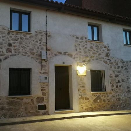 Casa Rural El Enebro 4 Estrellas Navamorcuende Luaran gambar
